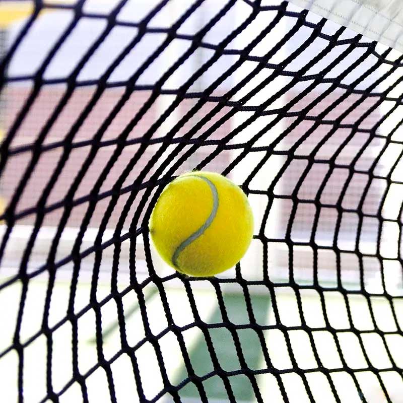 Redes y postes de tenis