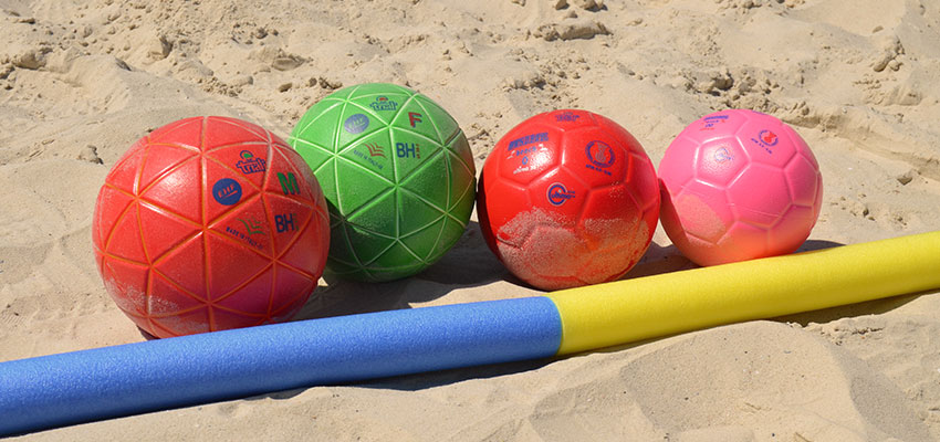 Balonmano playa, un deporte que cada vez gana más adeptos